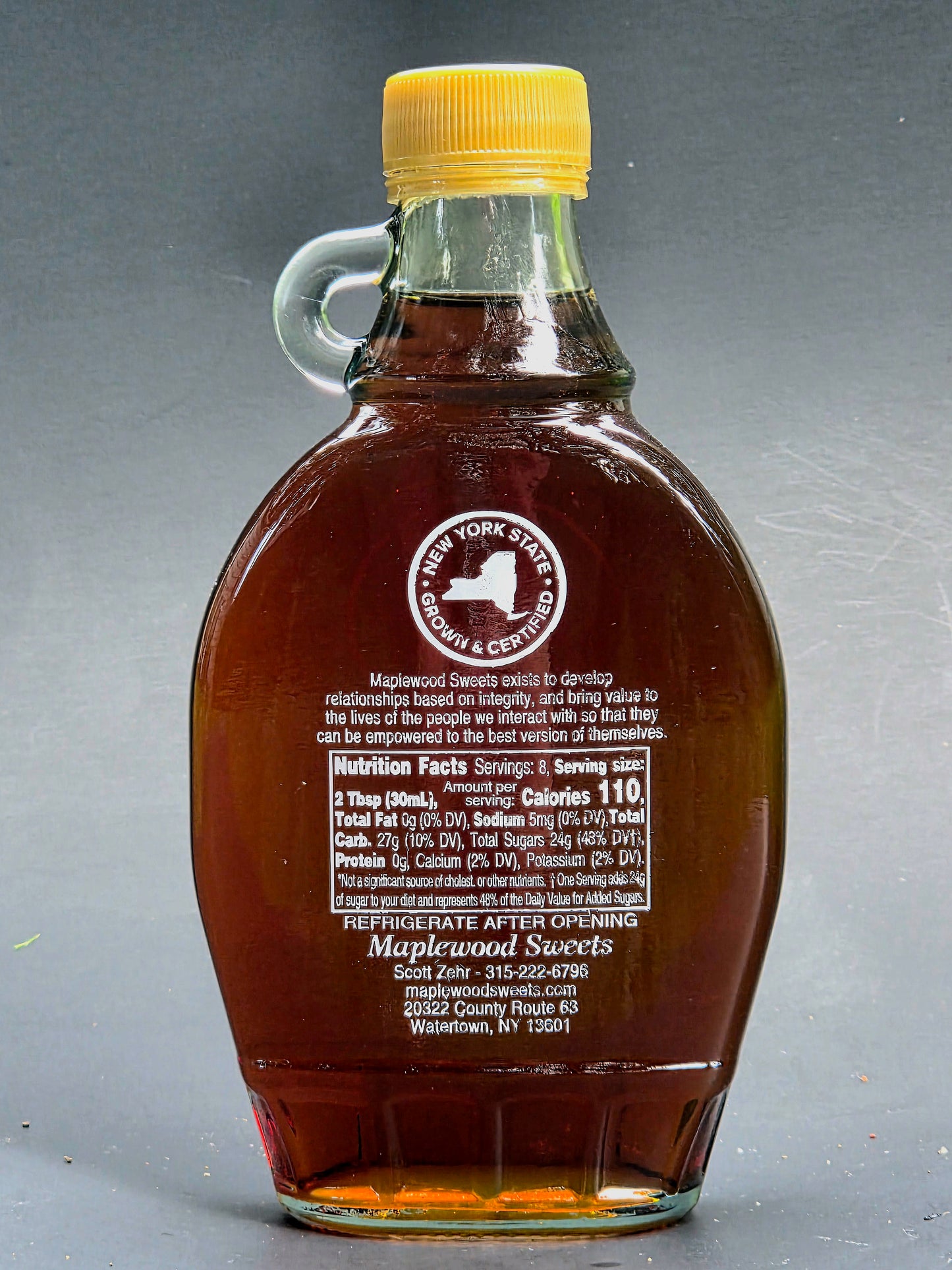 Pure maple syrup 1/2 pint glass