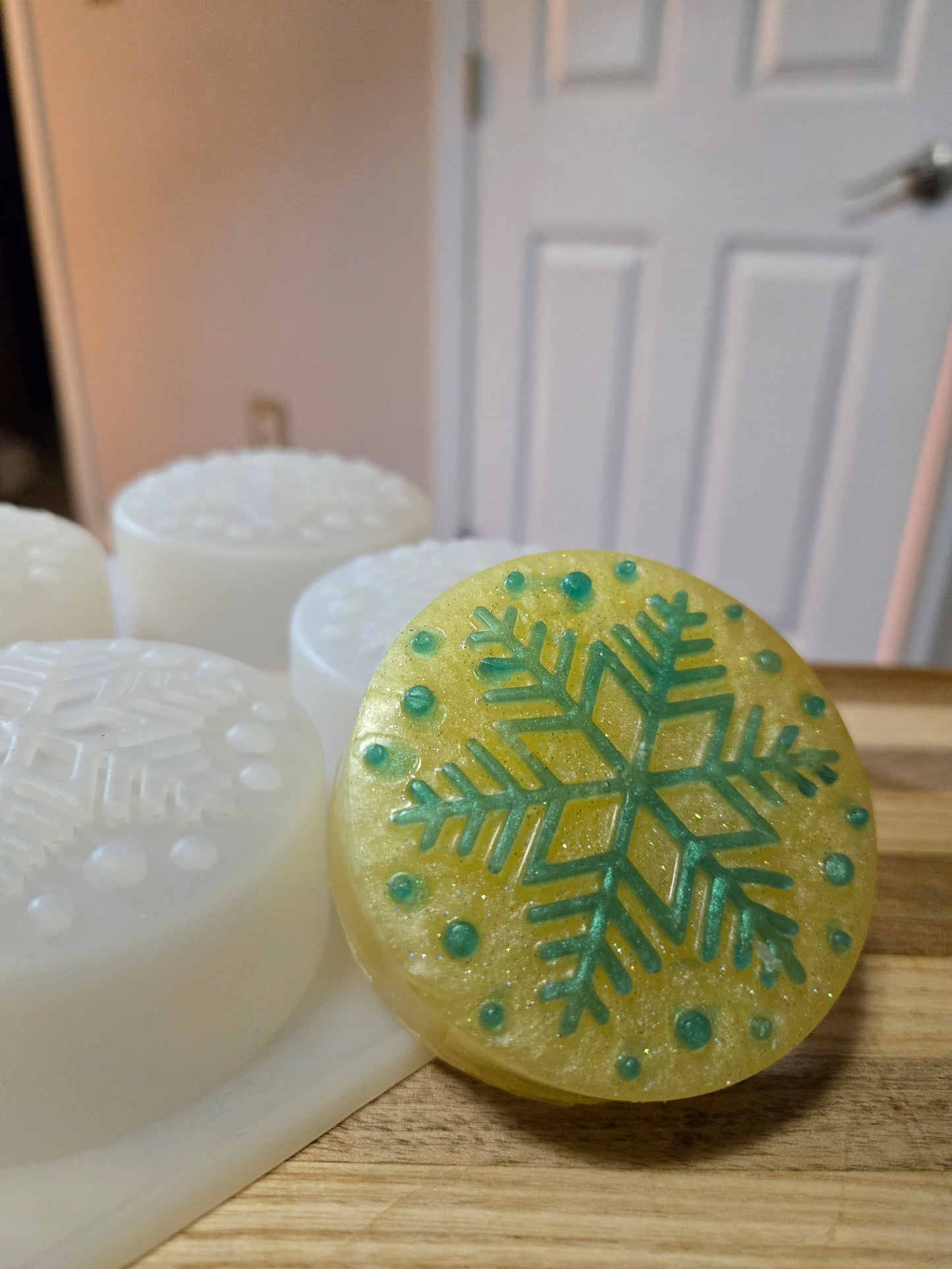 Babbling Brooke Boutique - Sparkling Snowflake